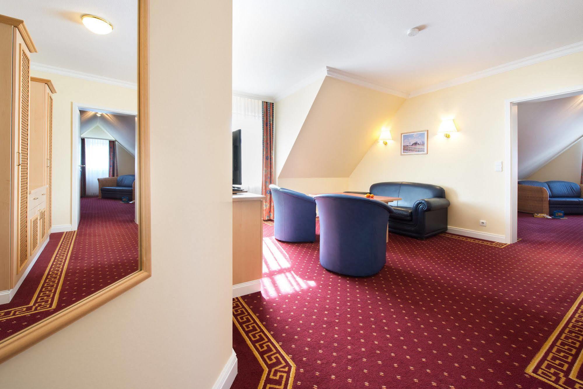 Aparthotel Kuehlungsborn, Villa Am Konzertgarten Bagian luar foto