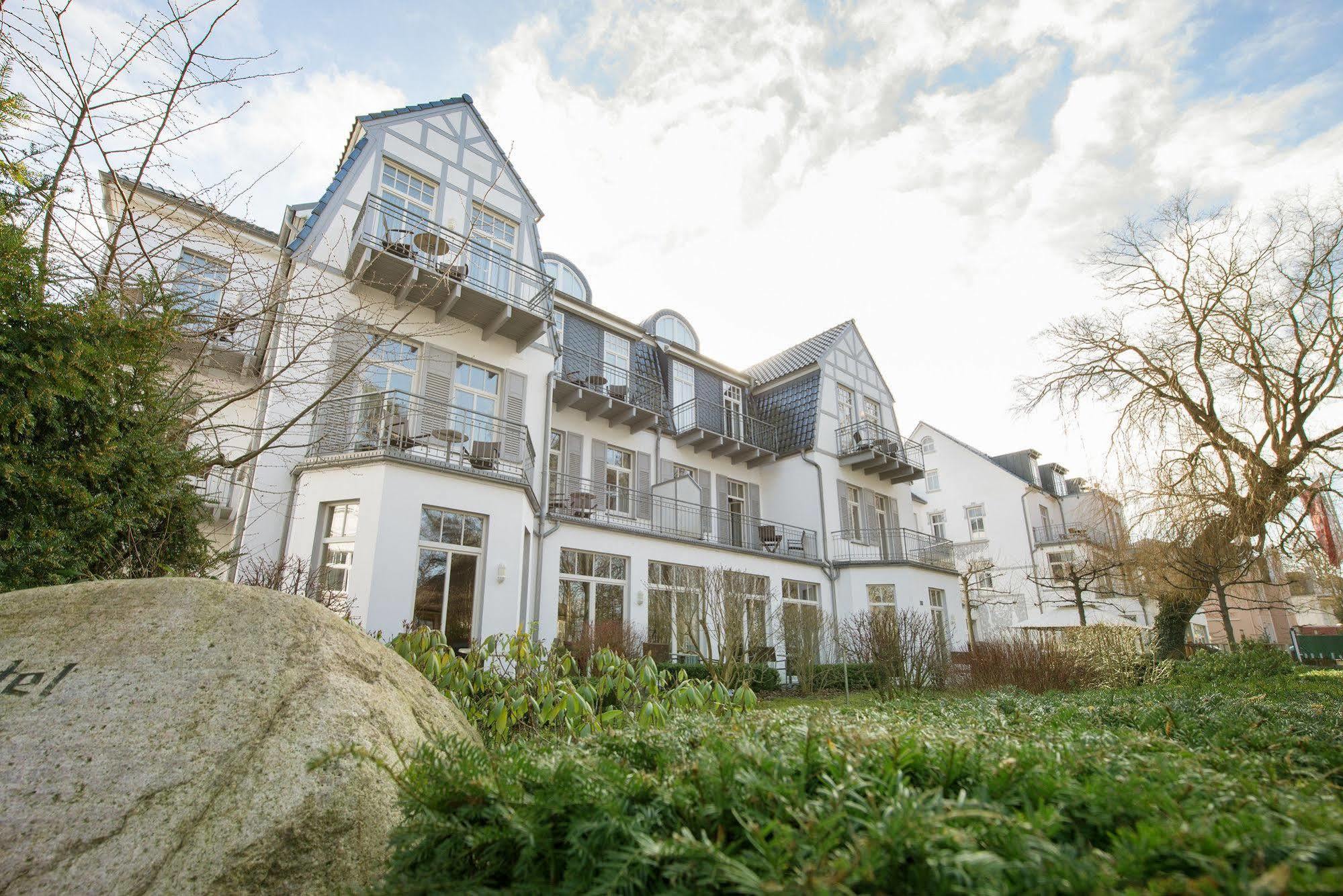Aparthotel Kuehlungsborn, Villa Am Konzertgarten Bagian luar foto